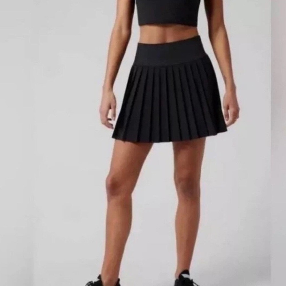 Athleta Black Pleated Athletic Skort